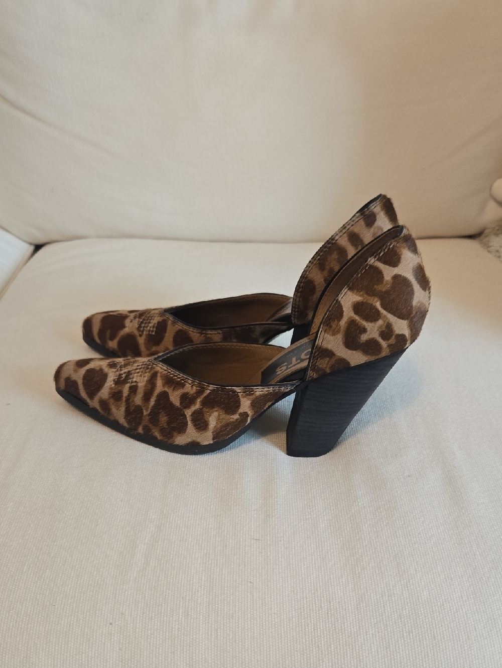 Golden Goose Calf Hair Leopard Heels - Picture 4 of 10